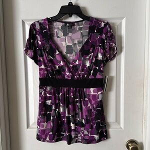 NWT AB Studio top, 92% polyester & 4% spandex